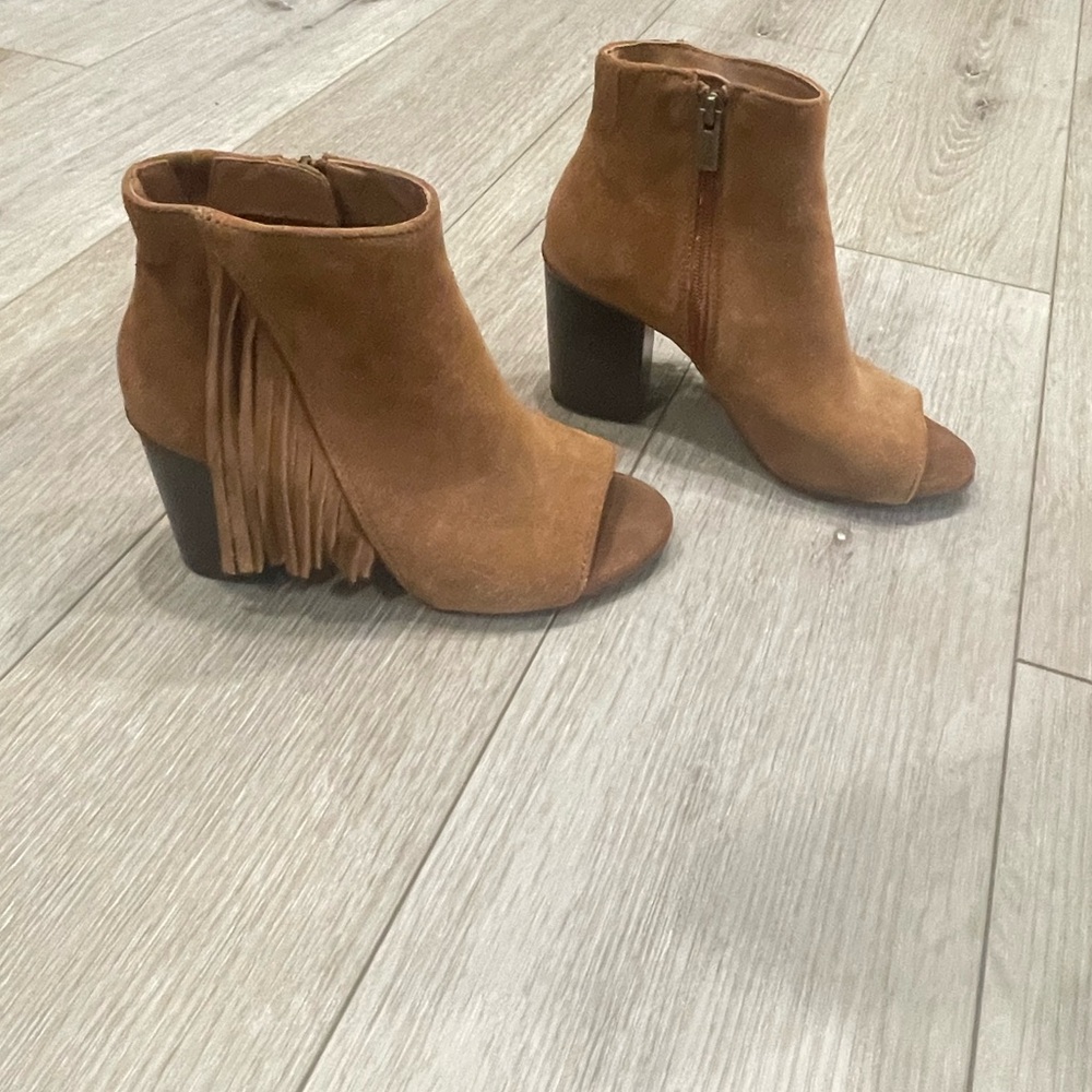 Kenneth Cole Peep-toe booties